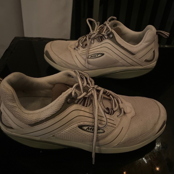 MBT Chakula GTX Rocker Bottom Nordic Toning Walking Shoes Birch Beige. W 9/9.5 - Picture 1 of 9
